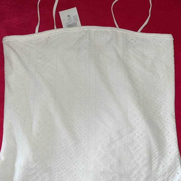 Ivory Eyelet Bodysuit - Picture 2 of 3